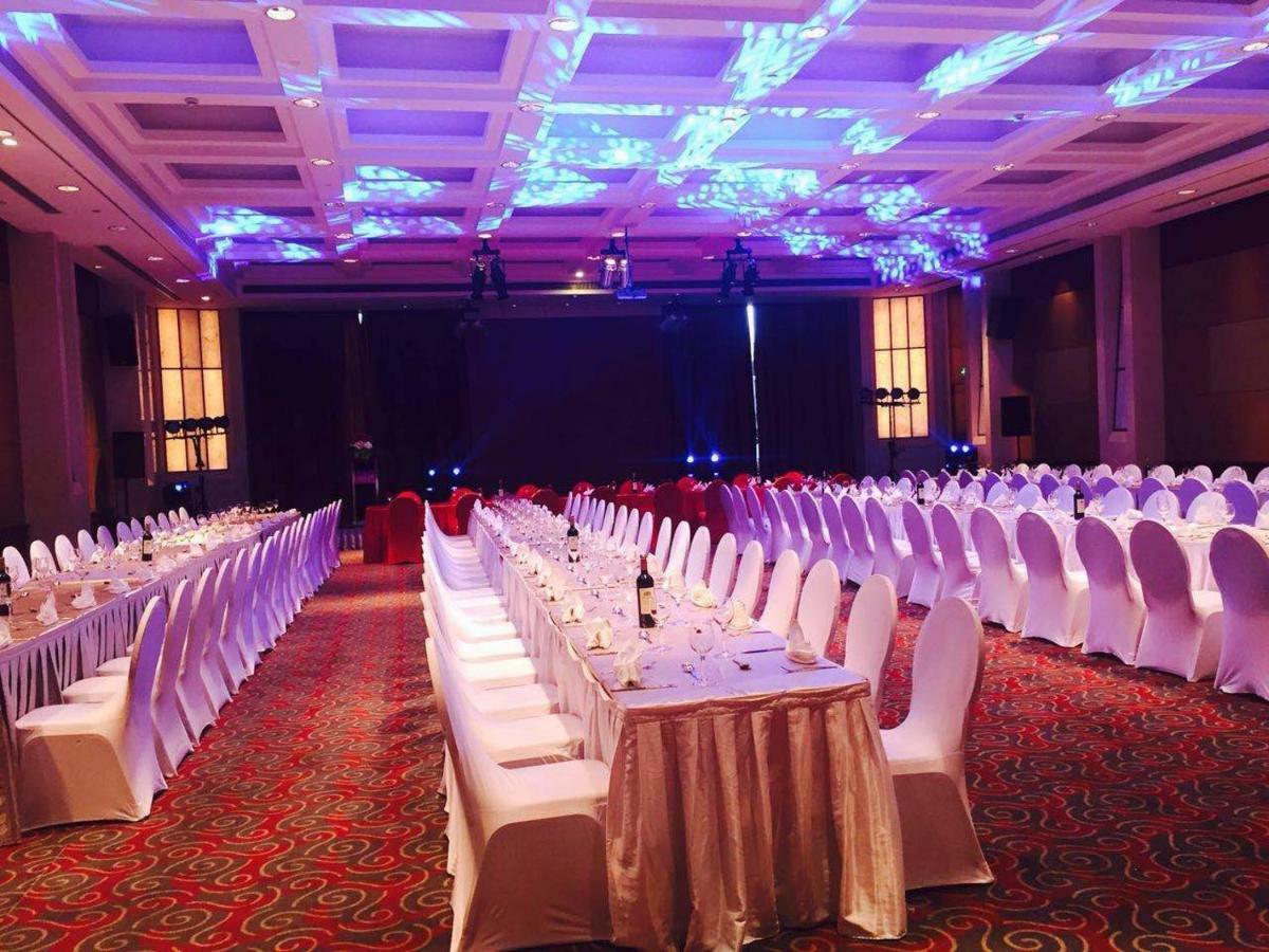 Parkline Century Park Hotel Shanghai Bagian luar foto